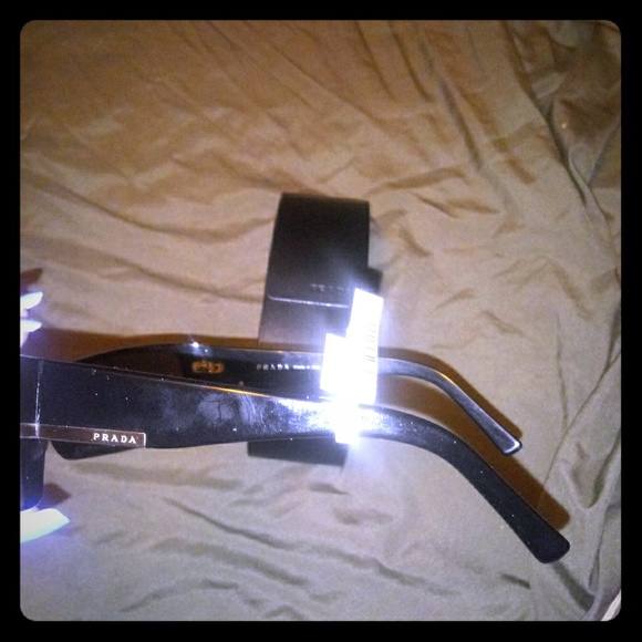Prada sunglasses - Picture 1 of 2